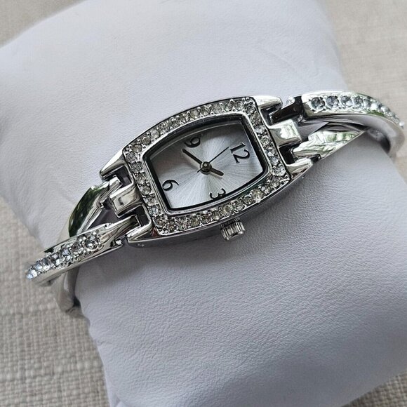 FMD Women Wristwatch Crystals Accent Bezel and Band Silver Tone Watch - Picture 2 of 9